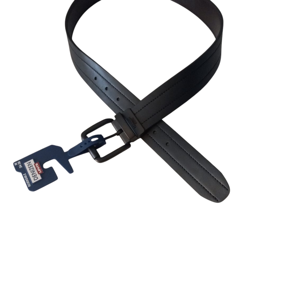 Levis Denizen Sleek Black Belt with Modern Design